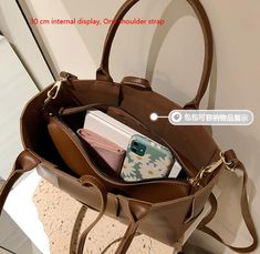 Brand Name: CyflymderShape: Casual TotePlace Of Origin: ZHE JIANG ProvinceHandbags Type: Shoulder BagsTypes of bags: Shoulder & HandbagsOrigin: CN(Origin)Main Material: PUClosure Type: No zipperHardness: HARDStyle: CasualModel Number: 1Lining Material: PolyesterOccasion: VersatileGender: WOMENPattern Type: KnittingInterior: Interior Zipper PocketItem Type: Handbags 49 CM Size : 49*14*26 cm 37 CM Size : 44*12*25 cm30 CM Size : 30*10*20 cm24 CM Size : 24*9*15 cm25 CM Size : 25*8*15 cm44 CM Size : Faux Leather Mobile Phone Bag For Daily Use, Large Capacity Gold Satchel, Large Capacity Gold Bag For Daily Use, Gold Box Bag Satchel Large Capacity, Gold Large Capacity Bags For Everyday Use, Gold Square Satchel For Everyday Use, Gold Large Capacity Shoulder Bag, Trendy Gold Bucket Bag For Daily Use, Gold Tote Bag For Mobile Phone