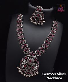 Express your fashionable side with these elegant Indian silver oxidised stone jewelry sets. This finely crafted necklace and pair of earrings are made of an exclusive alloy - German silver. The alluring necklaces are made of high-quality German silver and reflect pure brilliance. They are perfect as a gift to your darling or yourself, especially when you want to rock the statement piece in the office or evening parties. The oxidized silver jewelry set is beautiful, bold and eye catching. Length Antique Silver Jewelry Indian, Jewellery For Saree, Oxidized Silver Jewelry, Trendy Silver Jewelry, Material Trend, Oxidized Silver Necklace, Wedding Jewelry Sets Bridal Jewellery, Antique Silver Necklace, Creative Necklace