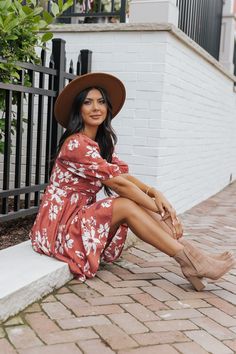 Perfect for any occasion, this dress will add a touch of elegance to your wardrobe! Expertly designed and crafted, this Floral Print Puff Sleeve Pleated Mini Dress features a square neckline and smocked back for a flattering fit. Made with 80% Rayon and 20% Nylon, it provides both style and comfort. Style with ankle booties, simple gold jewelry, and a wide brim hat for a chic fall outfit! Casual Beach Puff Sleeve Dress With Square Neck, Casual Puff Sleeve Dress With Square Neck For Beach, Midi Dress With Smocked Back For Day Out, Casual Puff Sleeve Dress With Square Neck For Vacation, Square Neck Lined Midi Dress For Casual Wear, Chic Flowy Puff Sleeve Dress For Beach, Beach Square Neck Lined Midi Dress, Beach Square Neck Dress With Smocked Back, Square Neck Beach Dress With Smocked Back