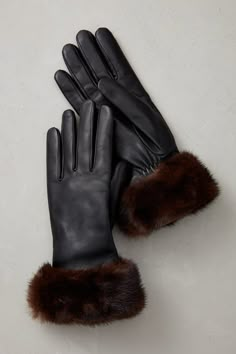 Smooth, supple, and elegant, the Linden leather gloves keep you looking beautiful when frosty temps come calling. Free shipping + returns. Leather Gloves Aesthetic, Aesthetic Gloves, Classy Gloves, Fur Aesthetic, Gloves Aesthetic, Winter Fashion Accessories, Gloves Outfit, Elegant Gloves, Fur Gloves