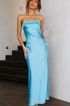 #Color_Blue Bright Blue Formal Dress, Summer Chique, Prom 23, Formal Ideas, Socialite Style, Blue Strapless Dress, Long Skirt Fashion, Gaun Fashion, Tube Top Dress