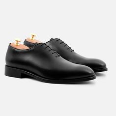 Made from a single piece of Argentinian full grain leather, the Valencia wholecut Oxfords are truly a piece of art. Only the finest shoemakers are able to produce them, which is why they’re handmade in small batches by master artisans. These shoes are among the most elegant a man can wear, meaning you’re sure to stand Recognition Awards, Power Suit, Cool Suits, High Level, Single Piece, Leather Working, Full Grain Leather, Valencia, Piece Of Art