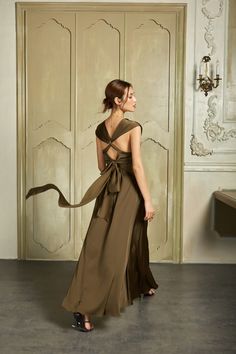 "June gifts for you ❤ OFF 10% ALL ITEMS ADD COUPON CODE: 𝐒𝐔𝐌𝐌𝐄𝐑 Cross Back Dress - Olive Dress- Silk dress - Wedding guest dress - Part Dress - Bridesmaids dress - Gift for her- Plus Size Dress - This is Handmade silk item according to your own orders. - 100% real photos. ----------------------- FABRIC & COLOR: - Fabric: Silk Crepe de chine / 16 Momme. Crepe de chine fabric features a silky smooth feel, fluid drape and grainy texture. Lightweight, dense and breathable. This is an premium a Fitted Bridesmaid Dress With Tie Back For Party, Maxi Length Tie Back Dress For Wedding Guest, Satin Tie Back Dresses For Wedding Guests, Backless Satin Dress For Wedding Guest, Floor-length Tie Back Party Dress, Floor-length Dress With Tie Back For Prom, Bridesmaid Evening Dress For Prom Season With Tie Back, Bridesmaid Evening Dress With Tie Back For Prom Season, Party A-line Maxi Dress With Tie Back