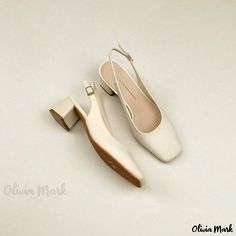 Olivia Mark - Elegant Fashion Sandals with Chunky Heels for Women Types Of Heels For Women, Square Toed Shoes, Classy Shoes Women, Elegant Heels Classy, Classy Sandals, Shoes Classy, Stylish Shoes For Women, Chic High Heels, Classy Heels