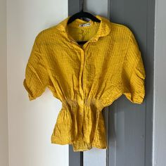 I Believe It Is Made In India Nwot Small/Xs Vacation Shirt For Fall With Short Sleeves, Short Sleeve Shirt For Fall Vacation, Collared Tops For Vacation In Fall, Collared Tops For Fall Vacation, Collared Fall Vacation Tops, Yellow Button-up Tops For Spring, Yellow Short Sleeve Blouse For Fall, Yellow Button-up Top For Vacation, Yellow Button-up Vacation Tops