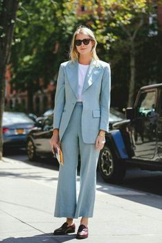 Office Outfit Ideas, Street Style Fall Outfits, 2019 Style, Color Aesthetic, Nyfw Street Style, Dresses Style, Office Outfit, Autumn Street Style, Street Style Inspiration