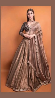 Mony Roy Lehenga, Silk Lehnga Outfit, Latest Designer Lehnga, Simple Indian Wedding Dress, Raw Silk Lehenga Designer, Latest Lehnga Designs Wedding Style, Lehangas For Women Latest, Latest Lehenga Designs 2023 Simple, Latest Choli Designs For Lehnga