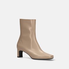 These 5.5cm heel short boots feature a wide square toe that is extremely trendy. Beige Pumps, Suede Material, Pumps Flat, Ballet Flat Shoes, Artificial Leather, Short Boots, Lining Fabric, Synthetic Leather, Item Number