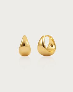 Boucles d'oreilles goutte d'eau dorées | en route jewelry En Route Jewelry Earrings, Gold Formal Jewelry, Gold Piercings Ear, Ear Piercings Gold, Natural Essence Style, Jewelry Aesthetic Earrings, Lululemon Keychain, Waterdrop Earrings, Gold Piercings