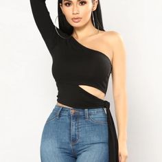 Brand New Euc Fashion Nova Longsleeve One Shoulder Longsleeve Cropped Tie Top. This Item Is Made Of Rayon And Spandex And Is A Size Xs. Trendy Long Sleeve Tops For Going Out, Black Long Sleeve Tops For Going Out, Trendy Black Tops For Going Out, One Shoulder Crop Top, Fashion Nova Tops, Shoulder Crop Top, Tie Top, Beauty Tips, Fashion Nova