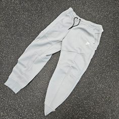 Brand New, Never Worn Nike Sportswear Tech Fleece Gray Joggers Pants Men’s Size Xxl 2xl Dv0538-073 Follow Me Ig : @Heartnsole10 Nike Moisture-wicking Sweatpants For Gym, Nike Sportswear Joggers For Gym, Nike Functional Bottoms With Hip Pockets, Nike Functional Bottoms With Side Pockets, Solid Color Sports Sweats With Pockets, Gray Gym Pants With Comfort Waistband, Winter Gym Sweatpants With Pockets, Gray Moisture-wicking Pants For Loungewear, Gray Moisture-wicking Loungewear Pants