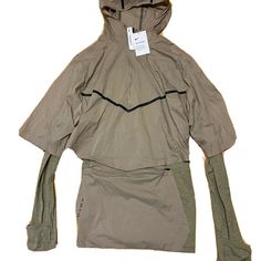 Brand New With Tags, Nike Tech Pack Therma Sphere Brown Running Jacket Packable Ar1709-247 Size Large. Retail Price Of $175. Shirts Nike, Tech Pack, Packable Jacket, Running Jacket, Nike Tech, Nike Shirts, Men's Nike, Nike Men, Mens Shirts