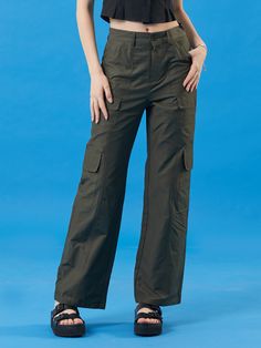 Editor's NotesKOLEAT's cooling straight cargo slacks pants with a soft texture and unique mood of KOLEAT. The pants is comfortable and perfect for classic outfits.- Cooling straight cargo slacks pants - Cargo pants in 100% nylon- Has a slim, yet wide straight fit- Utility pocket detail - Comfortable pants for versatile styling- Creates a casual moodMeasurements (inch)S/M- Length: 40.15/40.95 inch- Waist: 13.7/14.7 inch- Hips: 19/20 inch- Thigh: 11.6/12.6 inch- Hem: 9.6/10 inch* model i Trendy Full-length Khaki Cargo Pants, Loosely Fitted Khaki Cargo Pants, Loosely Fitted Hips Khaki Cargo Pants, Trendy Full Length Khaki Cargo Pants, Casual Olive Wide Leg Pants With Pockets, Khaki Wide Leg Cargo Bottoms, Khaki Wide Leg Cargo Style Bottoms, Full-length Khaki Parachute Pants With Cargo Pockets, Full Length Khaki Cargo Parachute Pants