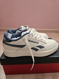 reebok, reebok club c, club c, white reebok, white and blue, chalk blue, sneakers, sneakerhead Reebok Aesthetic Shoes, Reebok Revenge Club C, Reebok Shoes Aesthetic, Blue Reebok Shoes, Reebok Aesthetic, Rebook Shoes, Reebok Club C Revenge Vintage, Blue And White Aesthetic, Toy Story Collection