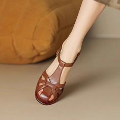 Olivia Mark - Vintage Hollow-Out Low-Heeled Sandals with Chunky Heel and Round Toe Design Shoe Sole, Toe Designs, Chunky Heel, Heeled Sandals, Chunky Heels, Dark Brown, Sandals Heels, Sandals, Heels