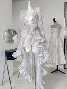 Iris Purple Semi-sheer Long Train Top Jellyfish Outfit, Low Key Wedding Dress, Jellyfish Dress, Extraordinary Clothes, Iris Purple, Blue Jellyfish, Fairy Style, Fairy Dresses, Purple Floral Dress