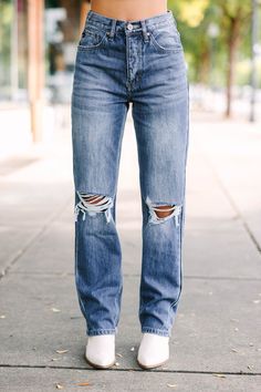 We love these jeans so much! They are just so trendy and casual! The distressing is very trendy and we love that boyfriend cut. These high waisted jeans are going to be an easy go to for any casual fall or winter day! These jeans feature distressing, multi-button front closure, a high waist, and a boyfriend cut.  Material has no amount of stretch.Cindy is wearing the size 1. Boyfriend Jeans Outfit, High Rise Boyfriend Jeans, Easy Go, Boyfriend Cut, Floral Cocktail Dress, Black Tie Dress, Long Sleeve Outerwear, Two Piece Swimwear, A Boyfriend