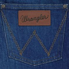 Wrangler Womens High Rise Bootcut 99% Cotton, 1% Spandex 112352979 The Women's Wrangler Bailey High Rise Trouser offers a blend of contemporary style and classic comfort. Crafted from high-quality denim, these trousers feature a flattering high-rise waistline that accentuates the natural curves of the body while providing a comfortable fit. Short Uggs, Western Boots For Men, Western Jeans, France Colors, Boot Jewelry, Work Boots Men, Fall 2022, Deep Sea, Trouser Jeans