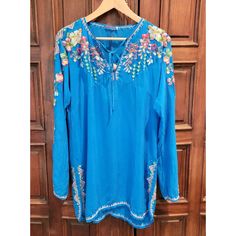 Johnny Was Vanessa Embroidered Boho Blouse Tunic. Cobalt Blue. Sz Med Style: C68715-2 (All Sizes Approximate) Bust - 21 Inches Length - 32 Inches Sleeve - 29 Inches Features: Tunic Size: Womens M Condition: New With Tags All Measurements Are Approximate Measurements On Last Picture (If Applicable) All Reasonable Offers Considered/Low Balls Will Be Ignored Ships M-F Please Review All Pictures For More Details On Condition Items Not Paid Within 4 Days Will Be Cancelled And Relisted. Buyer Will Rec Bohemian Long Sleeve Tunic With Intricate Embroidery, Festive Blue Embroidered Top With Intricate Details, Festive Blue Embroidered Top With Intricate Embroidery, Festive Blue Blouse With Intricate Embroidery, Blue V-neck Embroidered Top For Beach, Bohemian Blue Tops With Intricate Embroidery, Long Sleeve Embroidered Top With Chikankari For Beach, Festive Blue Top With Resham Embroidery, Blue Bohemian Embroidered Top