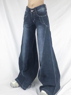 Style: Casual/Street/Hip Pop/Vintage/Y2K/PunkFabric Content: Cotton. PolyurethaneFit Type: Regular fitDescription: Add these classic but retro jeans to your denim wardrobe. Shaped to a straight-leg silhouette. features paneled seam detail at front & back. and has functional pockets design. ended with a button zip fly to the front. SIZE WAIST (Inches) HIPS (Inches) Outseam (Inches) S 26.77 37.01 41.34 M 28.35 38.58 41.73 L 29.92 40.16 42.13 Punk Fabric, Custom Jeans Diy, Jeans Online Store, Pockets Design, Baggy Sweatpants, Retro Jeans, Baggy Cargo Pants, Y2k Punk, Bodycon Floral Dress