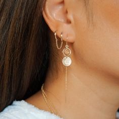 🌺90's style hibiscus motifs are hand-stamped onto gold filled discs with an added threader to leave swinging or as a second hole threader earring Fun and dramatic motion for a dainty statement! Height approximately 1 3/8" - 3" long depending on how you choose to wear it Threader Earrings, 14kt Gold, You Choose, 90s Fashion, To Leave, Hand Stamped, Hibiscus, Special Events, Gold Filled