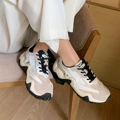 These pretty sneakers give you a cozy and chic look. Upper: Genuine Leather Lining: Microfiber Outsole: Rubber Toe Shape: Round Toe Closure: Lace-up is_handmade: Yes Pretty Sneakers, Chic Look, Saucony Sneaker, Air Max Sneakers, Nice Shoes, Comfortable Shoes, Nike Air Max, Sneakers Nike, Genuine Leather