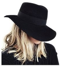 Sexy bonnet Black Fedora, Trendy Hat, Blonde Woman, Wide Brim Fedora, Black And Blonde, Moda Chic, Luxury Silk