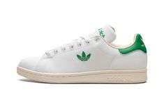 adidas Stan Smith "SPORTY & RICH - White / Green" - Stadium Goods Rich Clothing, Emily Oberg, Popular Clothing Brands, Rich Clothes, Green Adidas, Popular Clothing, Adidas Trefoil, Loafer Sneakers, Stadium Goods