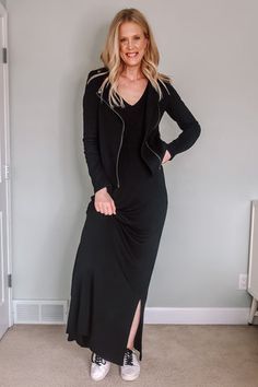 8 Ways To Wear a Tall Black Maxi Dress – Amalli Talli Black Dress Outfit Winter, College Dress, Black Tshirt Dress, Long Tunic Dress