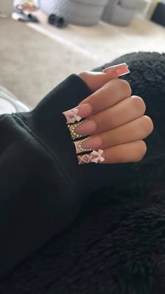 Rauw Alejandro Nail Ideas, Medical Assistant Nails, Short Rhinestone French Tip Nails, Nail Inspo Mexican, Nail Ideas Gems Rhinestones, Nails W Initial On It, Nails For 15 Yrs Old, Latina Nail Inspo Medium