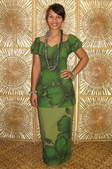 Gorgeous olive Samoan puletasi Puletaha Styles, Island Dresses, Hawaiian Fashion