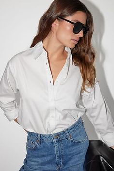 Classic White Blouse With Hidden Button Closure, Classic White Blouse With Hidden Buttons, Classic Dress Shirt For Everyday Spring Wear, Classic Spring Shirt For Work, Classic Everyday Dress Shirt For Spring, Classic Everyday Tops With Button Closure, Classic Shirt With Spread Collar For Everyday, Classic Everyday Shirt With Spread Collar, Classic Fall Dress Shirt With Button Closure