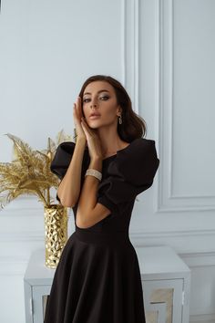 Black Backless Puff-Sleeve Midi Dress - Magnificent style – ELAGIA Sophisticated Dress, Red Sky, Dress Midi, Black Xs, Long Sleeve Bodycon, Midi Length Dress, Dress Short, Black Midi Dress, Dress First