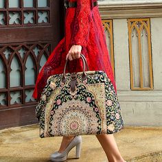 Traditional Bags, Carpet Bags, Victorian Carpet, Supermodel Style, Painted Handbag, Traditional Carpet, Brand Name Bags, Textile Bag, Weekend Travel