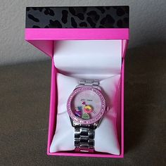 Betsey Johnson Pink Summer Floating Bear, Heart, Floatie Charm Face Watch. Betsey Johnson 100% Authentic Stainless Steel Watch Casing. Pink Enamel Coated Bezel W Pink Iridescent Crystals. Mother Of Pearl Face Pink Numbers And Hands Pink And Yellow Floatie, Green " Happy " Heart, And Rainbow Gummy Bear Floating Charms. Analog New With Tags And Original Factory Gift Box. Heart Floatie, Betsy Johnson Heart Dress, Skull Watch, Betsey Johnson Sunglasses, Betsey Johnson Jewelry Necklaces, Sugar Skull Cat, Betsey Johnson Watches 36 Mm Only, Imvu Outfits, Green Watch