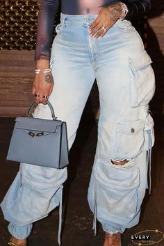 Wide Leg Cargo Jeans, Denim Pattern, Denim Cargo Pants, Denim Cargo, Denim Pants Women, Denim Patterns, Jeans Cargo, Style Cargo, Cute Jeans