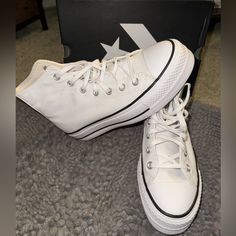 Women’s Size 7 Platform White Converse Never Worn Converse White Platform Sneakers, White Converse Platform Sneakers, Converse Shoes Women, Converse White, White Converse, Women's Converse, Summer Fits, Womens Converse, Shoes Women