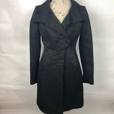 Karen Millen Beautiful Trench Coat Black Embroidery Euc Great For The Spring Or Fall. Light Size 8 B3-301 Formal Embroidered Fitted Outerwear, Spring Evening Double-breasted Outerwear, Tailored Embroidered Outerwear For Spring, Embroidered Winter Evening Outerwear, Chic Embroidered Outerwear For Work, Fitted Embroidered Black Outerwear, Fitted Black Embroidered Outerwear, Chic Embroidered Workwear Outerwear, Tailored Embroidered Outerwear For Fall