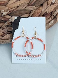 + Style name: Creamcicle + beaded hoop earrings with white and orange glass seed beads  + Hoops are 1 1/2" +/- diameter + silver or gold hoops with matching earwire see more liz.cor.creative beaded hoop earrings here https://www.etsy.com/shop/lizcorcreative?ref=seller-platform-mcnav§ion_id=42427009 If there is a particular color that you would like to see please message me + All lizcorcreative hoop earrings will come packaged on a hand-stamped kraft earring card in a clear sealed bag Free Domest Orange Hoop Beaded Earrings As Gift, Striped Earrings, Casual Earrings, Earring Card, Earring Cards, Beaded Hoop Earrings, Beaded Hoops, Gold Hoops, Free Bag