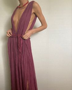 Long Dress With Tie Back For Date Night, Floor-length Backless Dress With Tie Back, Long Tie Back Dress For Date Night, Long Tie-back Dress For Date Night, Chic V-neck Evening Maxi Dress, Chic Flowy V-neck Evening Dress, Chic V-neck Evening Dress With Back Opening, Party Gown With Tie Back, Maxi Length, Party Tie-back Maxi Gown