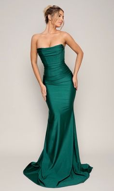 Emerald Green Formal Dress, Bow Gown, Emerald Green Bridesmaid Dresses, Emerald Green Prom Dress, Green Formal Dresses, Gorgeous Prom Dresses, Strapless Prom Dresses, Stunning Prom Dresses, Corset Dress Prom