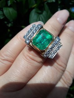 Stunning, Spectacular, Unique, One Of A Kind Ring .. The ring made from 18k Yellow Gold, Approximately 7ct Bright, Green Color, approximately 2ct Diamond ... Antique Box for Display Only .. Very Good Pre Owned Condition. Come with Appraisal $14,000 Formal Octagon Emerald Ring With Diamond, Dazzling Yellow Gold Rings, Luxury Gold Emerald Ring For Wedding, Luxury Octagon Emerald Ring With Prong Setting, Formal Octagon Emerald Diamond Ring, Luxury Diamond-cut Emerald Ring For Formal Occasions, Luxury Emerald Ring With Diamond Cut For Formal Events, Luxury Emerald Ring With Diamond Cut For Formal Occasions, Luxury 14k Gold Emerald Wedding Ring