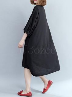 Sku CY-!32370 Material >70%Cotton Style Loose Feature Solid Occasion Going out , Casual , Vacation , Vintage Neckline Round-neck Seasons Spring , Autumn Type Midi Dresses Color BLACK Size FREE SIZE Size chart: Please consult the size chart we provide for this item's measurements to help you decide which size to buy. Please note: There may be 1-3cm differ due to manual measurement. CMINCH Bust Shoulder Sleeve Length FREE SIZE 136 57 31 111 Black Midi Dress, Midi Dresses, Cotton Style, Shoulder Sleeve, Free Size, High Waisted Skirt, Colorful Dresses, Going Out, Midi Dress