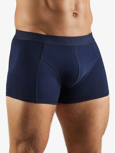 Discover our 5-pack dark blue boxer briefs. These plain cotton boxer briefs will make a useful addition to your underwear drawer. In addition to the clean-line aesthetic, this pair has a slight stretch, making them an incredibly comfortable everyday option.

 Material: 95% Cotton & 5% elastane. Pin Collar Shirt, Sleeve Garter, Shirt Stays, Tuxedo Shirts, Blazer Shirt, Knit Blazer, Plain Shirts, Clothing Care, Blue Suit