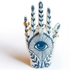 PRICES MAY VARY. 🪬🧿【Hamsa Ring Holder】Decorative hand ring holder design with Hamsa and boho patten looks elegance and beautiful. Hamsa will bring good vibes and luck into your home that is the perfect home decor housewarming gifts for women. 🪬🧿【Room Decor】An elegant boho decor to your room. A classy way to keep your rings and other fine jewelry organized and in easy reach. Helps keep your rings safe and in place. Great for women bathroom decor, bedroom decor, office decor, living room decor Ring Holder Aesthetic, Hamsa Hand Jewelry, Hamsa Ring, Eye Products, Ring Organizer, Eye Decor, Gifts For Aunt, Preppy Room Decor, Preppy Room