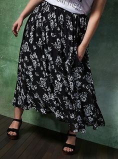 Black Floral Chiffon Maxi SkirtBlack Floral Chiffon Maxi Skirt, FLORAL - BLACK Shirt And Long Skirt, Denim Skirt Fashion, Skirt Images, Chiffon Maxi Skirt, Skirts Denim, Pleat Skirt, Plus Size Spring, Tulip Skirt, Fitted Wedding Dress