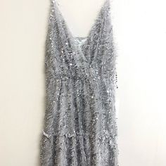 Sparkling Silver Sequin Nwt Short Sleeveless Cocktail Party Dress Size Small. Adjustable Straps. Elasticity To Waist For Easy Fit. Stretches Easily To 32” Waist. Sample Bought At Southern Fried Chics Measurement Approximates: Pit To Pit: 15” Lying Flat Length: 36” Waist: 13” Flat Or 26” Around, Stretches Up To 32” Glamorous Sleeveless Dresses For Holiday, Glamorous Sleeveless Holiday Dresses, Glamorous Sleeveless Maxi Dress For Summer, Glamorous Spaghetti Strap Sleeveless Dress For Party Season, Silver Sleeveless Maxi Dress For Evening, Glamorous Sleeveless Evening Dress For Summer, Glamorous Sleeveless Summer Evening Dress, Glamorous Sleeveless Dress For Summer Evenings, Sleeveless Dresses For Date Night Holiday