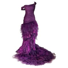 Roberto Cavalli Vintage Runway - Purple Feather Evening Gown Fall/Winter 2005 Size 40IT Feather Evening Gown, Purple Designer Dress, Designer Dresses Runway, Vintage Designer Dresses, Roberto Cavalli Vintage, The Neptunes, Black Lace Evening Gown, Glamour Ghoul, Vintage Roberto Cavalli