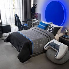 Edredón Playstation 5 IND Gaming Bedroom Ideas For Men, Boys Fortnite Bedroom, Cool Boys Room Ideas, Boy Gamer Bedroom Ideas, Teen Gaming Bedroom, Gamer Room Ideas Boy Bedrooms, Boys Gamer Bedroom Ideas, Small Gamer Bedroom, Small Gaming Bedroom