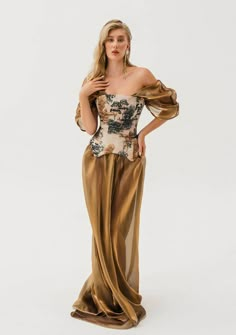 Liquid Gold Kimono Robe Like Dress, Fairy Maid Of Honor Dress, Wierd Dress Design, Dress And Armor, Goddesscore Fashion, Roman Fashion Modern, Potioneer Aesthetic, Precolonial Philippines Fashion, Martell Face Claim